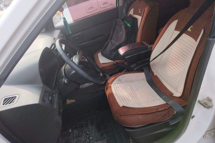 Used Wuling Hongguang 2014 1.5L Standard Version
