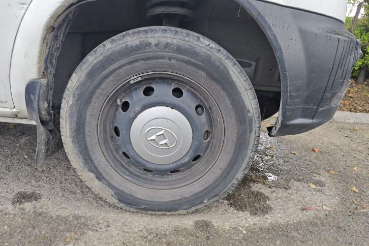 Used SAIC MAXUS Xintu V80 
