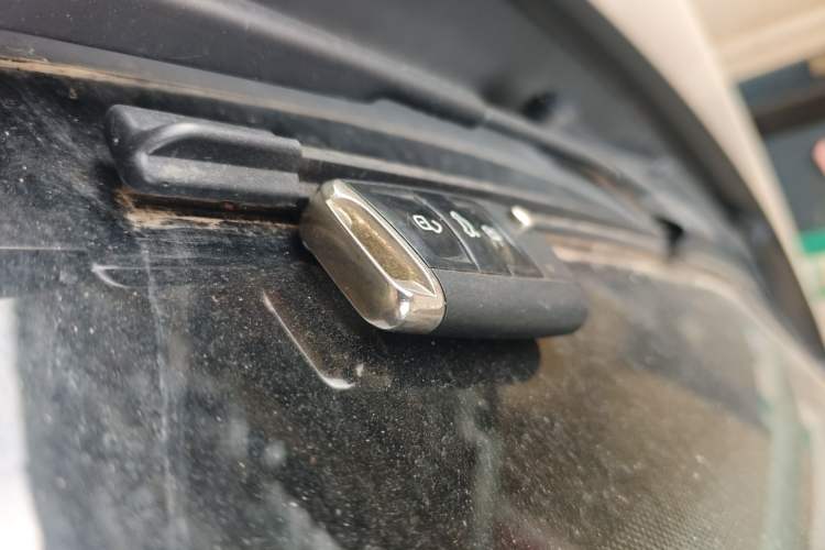 Used Volkswagen Tiguan L 2017 330TSI Automatic Two-Wheel Drive Flagship Edition