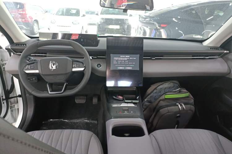 Used CHANGAN Eado PHEV 2025 Smart New Blue Whale 145KM Battleship Edition Center Console