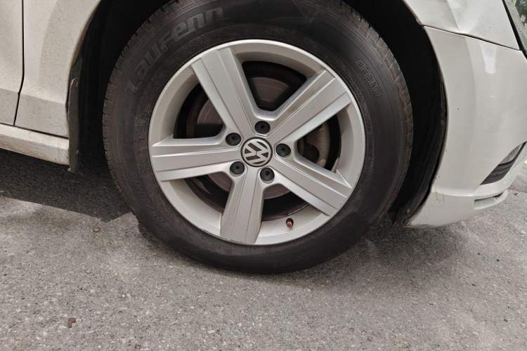 Used Volkswagen Lamando 2015 230TSI DSG Fashion Edition