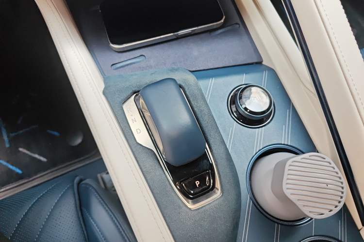 Used Zeekr 001 2024 ME Edition 100 kWh All-Wheel Drive
