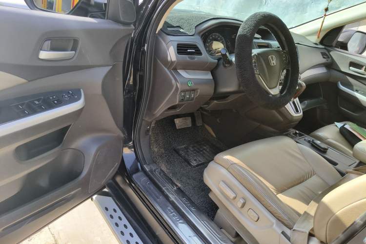 Used Honda CR-V 2012 2.4L four-wheel drive luxury version Driver Seat