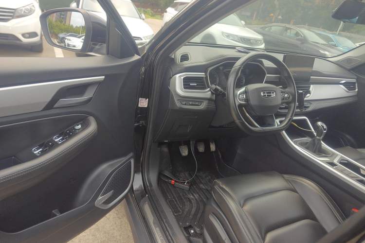 Used Geely Auto Vision X6 2020 1.4T Manual Luxury Model
