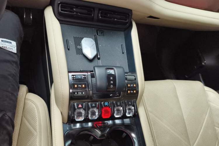 Used Formula Leopard Leopard 5 2023 Explore Edition
