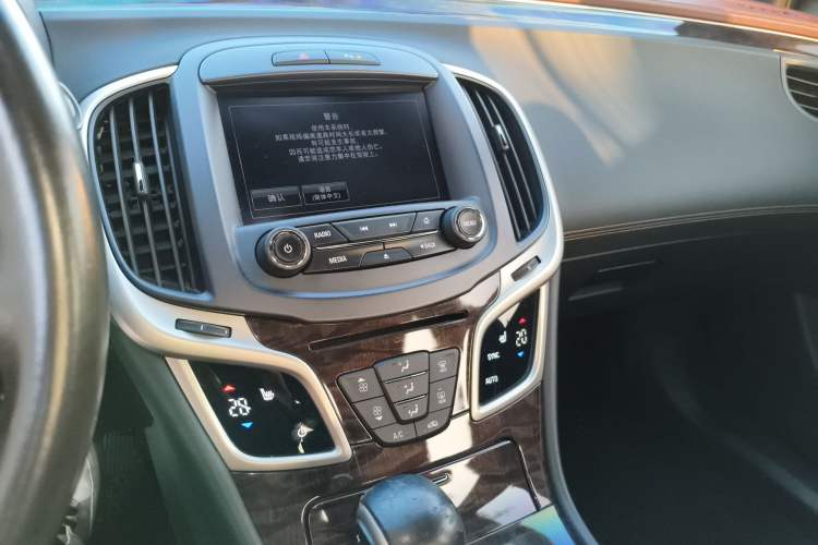 Used Buick LaCrosse 2013 2.4L SIDI Elite Comfort Version