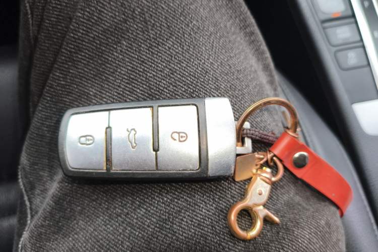 Used Volkswagen Magotan 2015 1.8TSI Advanced Model
