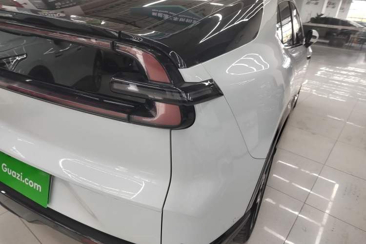 Used CHANGAN NEVO E07 2025 All-Electric Two-Wheel Drive 90 kWh Pro Smart Version Right Rear Taillight