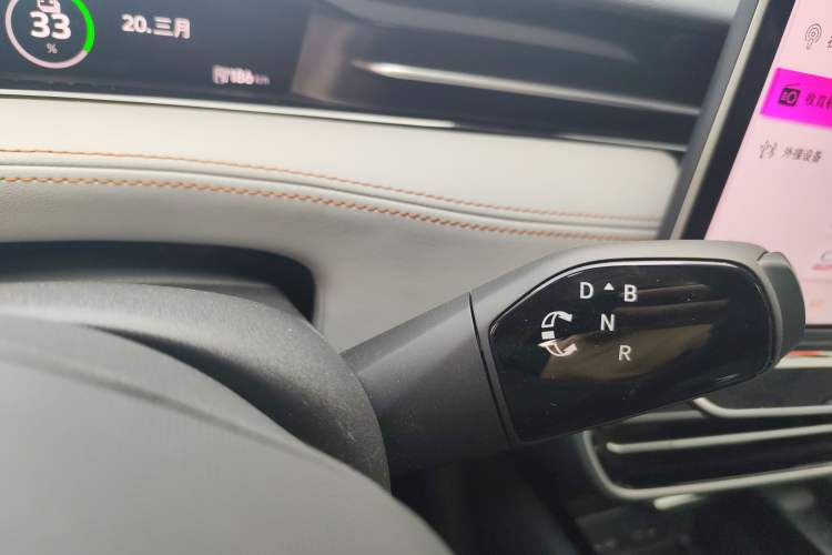 Used Volkswagen ID.7 VIZZION 2024 AIR model Gear Lever