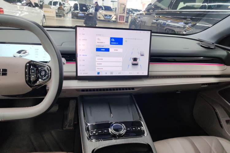 Used Geely Galaxy 8 2025 130km EM-i Deluxe Edition Audio And AC Panel