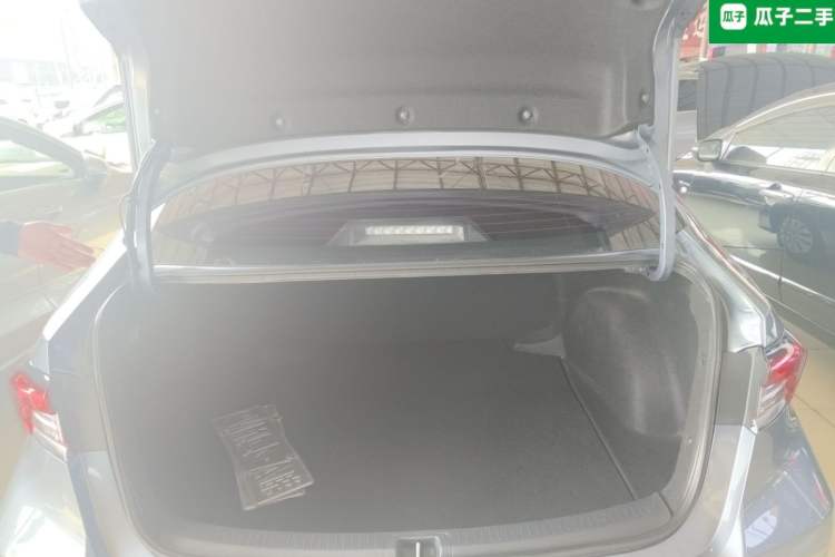 Used Toyota Corolla 2022 Dual-Motor 1.8L E-CVT Pioneer Edition
