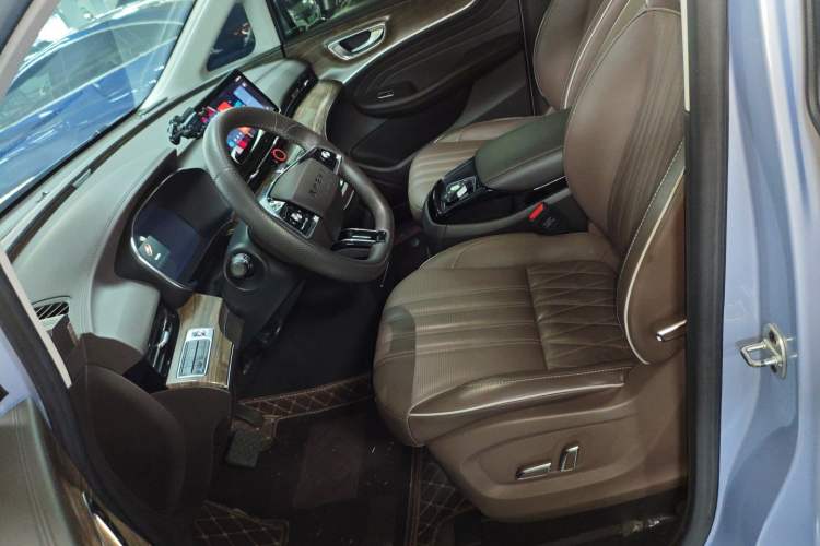 Used Roewe iMAX8 New Energy 2022 First-Class Platinum Edition Left Front Seat