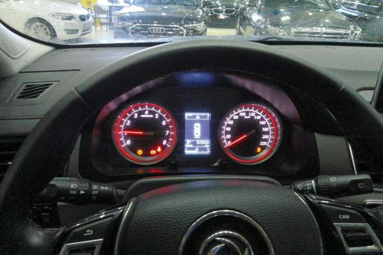 Used FORTHING Joyear X5 2017 1.6L CVT Luxury Model
