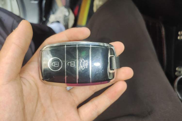 Used Land X7 2015 2.0T Panoramic Prestige Edition