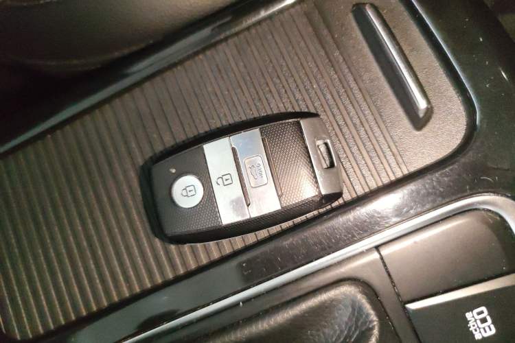 Used Kia K4 2014 1.8L Automatic GLS
