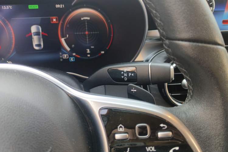 Used Mercedes-Benz C-Class 2019 Restyled C 260 L Sport Edition Gear Lever