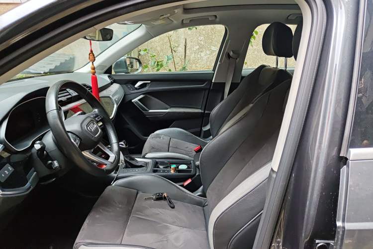 Used Audi Q3 2022 35 TFSI Progressive Dynamic Edition
