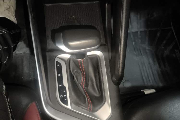 Used Geely Auto Vision X3 2021 PRO 1.5L CVT Deluxe Model Gear Lever