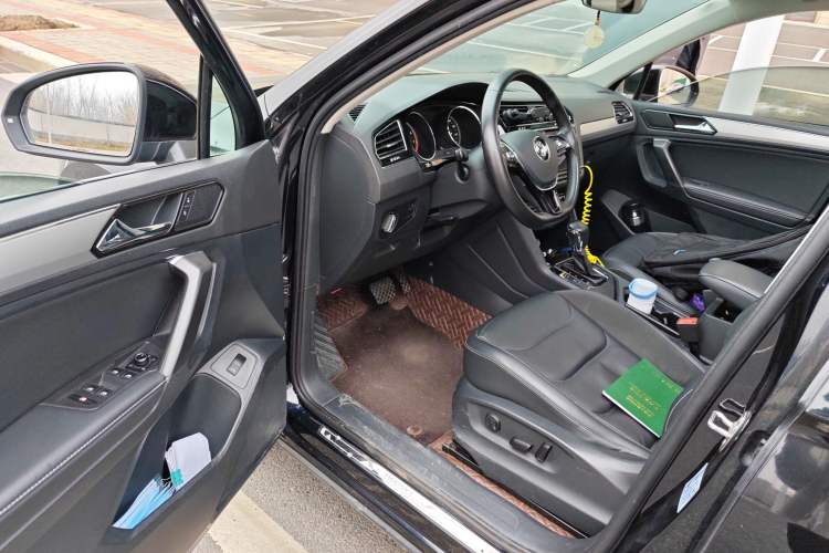 Used Volkswagen Tiguan L 2019 330TSI Automatic Two-Wheel Drive Smart Luxury Version China VI Standard Driver Seat