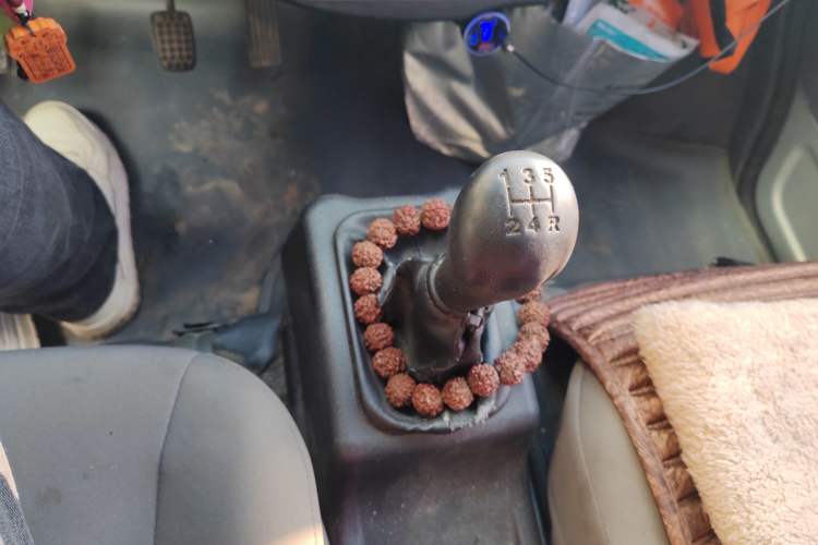 Used Wuling Zhiguang Small Truck 2019 1.2L Single Cab Gear Lever