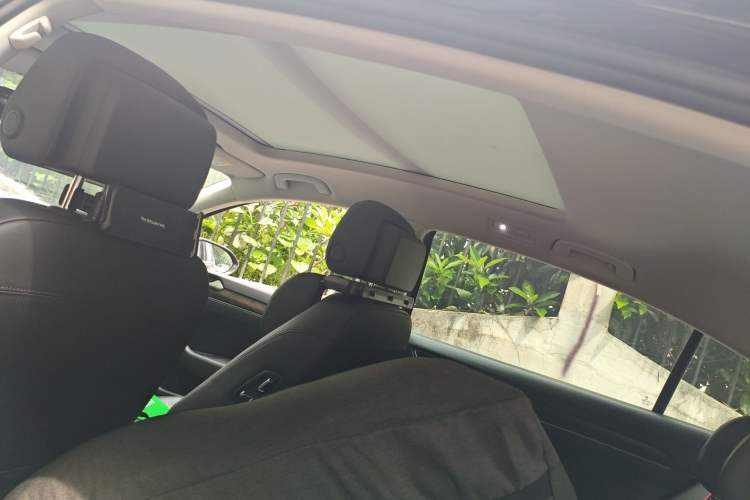 Used Volkswagen Magotan 2019 330TSI DSG Luxury Version China VI Standard Headliner