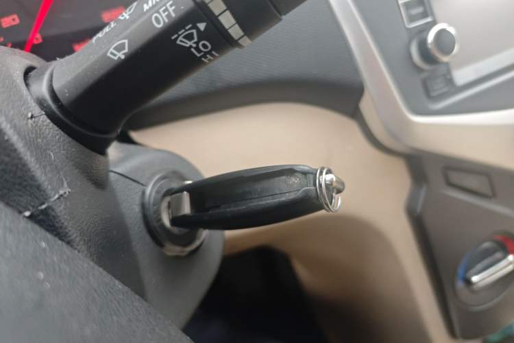 Used Chery Fengyun 2 2013 Hatchback 1.5L Manual Ruiyi Edition Vehicle Key