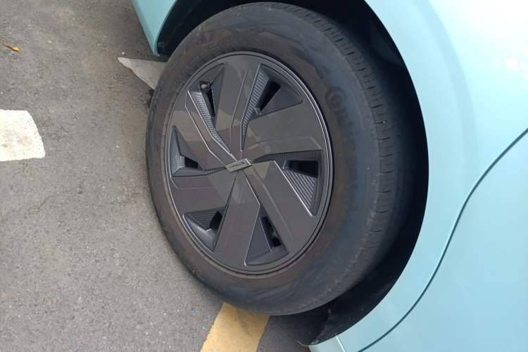 Used SAIC MAXUS Dajia 9 2022 Long-Range High-Mountain Six-Seater Version
