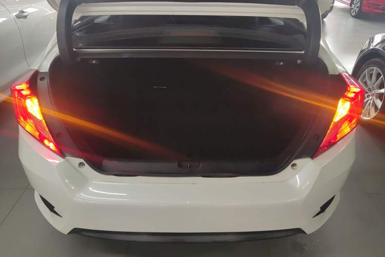 Used Honda Civic 2016 220TURBO CVT Luxury Edition