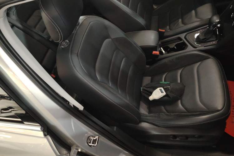 Used Volkswagen Tiguan L 2017 380TSI Automatic All-Wheel-Drive Luxury Edition
