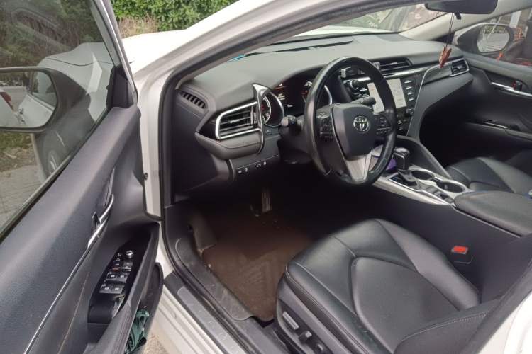 Used Toyota Camry 2018 Dual-Engine 2.5 HG Luxury Edition Driver Seat