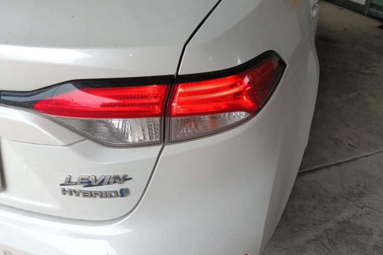 Used Toyota Levin 2019 Dual-Engine 1.8H E-CVT Entry-Level Model China VI Standard Right Rear Taillight