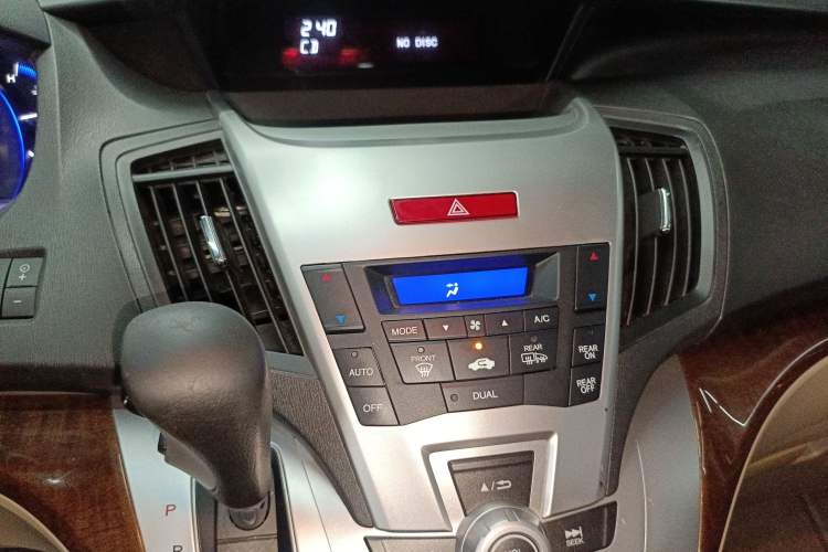 Used Honda Odyssey 2014 2.4L Luxury Edition Audio And AC Panel