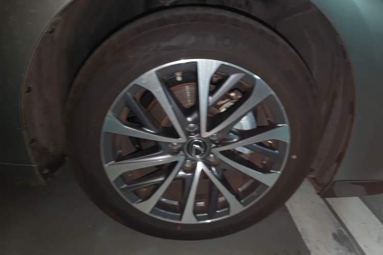 Used Lexus ES 2024 200 Premium Edition