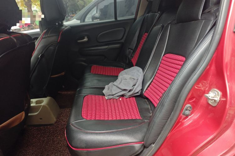 Used Venucia R50 2013 1.6L Manual Fashion Edition