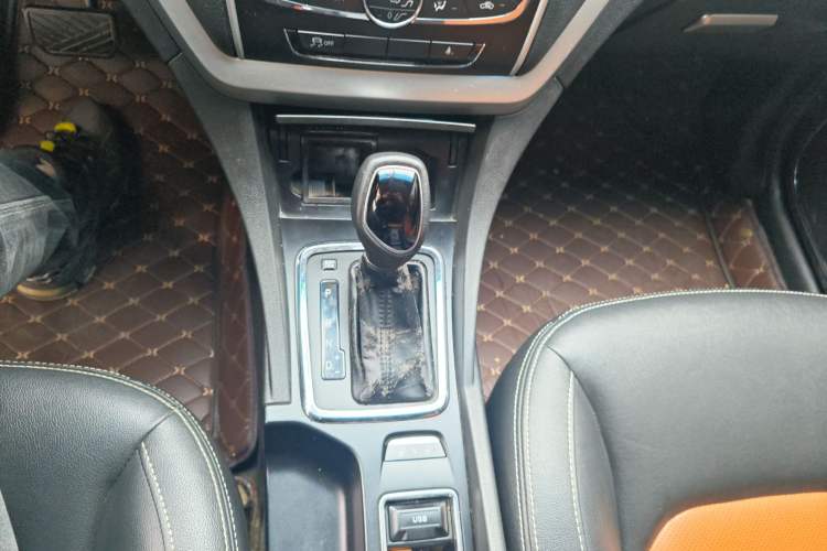 Used Geely Auto Emgrand 2016 Hatchback RS 1.5L CVT Upward Edition