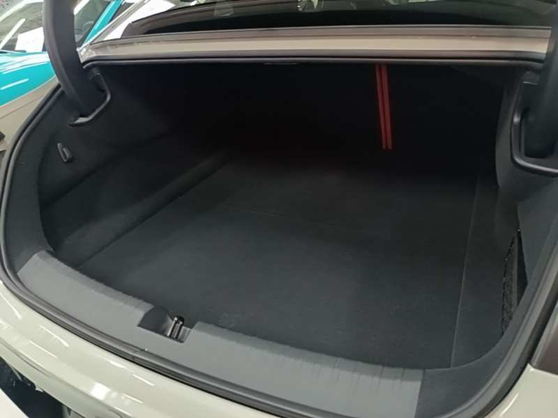 Used Xiaomi Auto SU7 2024 Four-Wheel Drive Ultra-Long Range Advanced Intelligent Driving Max Edition — 18