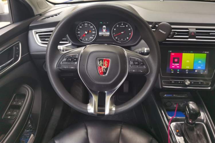 Used Roewe i5 2019 1.5L Automatic 4G Connected Langyue Edition