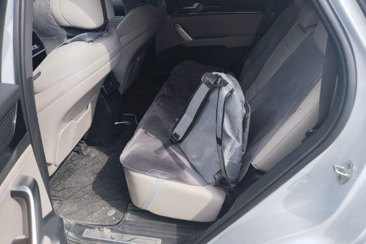 Used BYD Tang New Energy 2024 DM-i Glory Edition 112KM Prestige Model