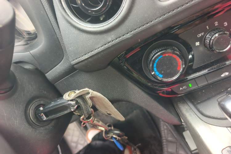 Used Honda XR-V 2015 1.8L EXi CVT Comfort Version
