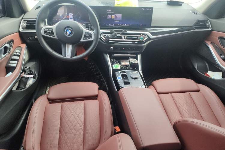 Used BMW i3 2024 eDrive 35 L
