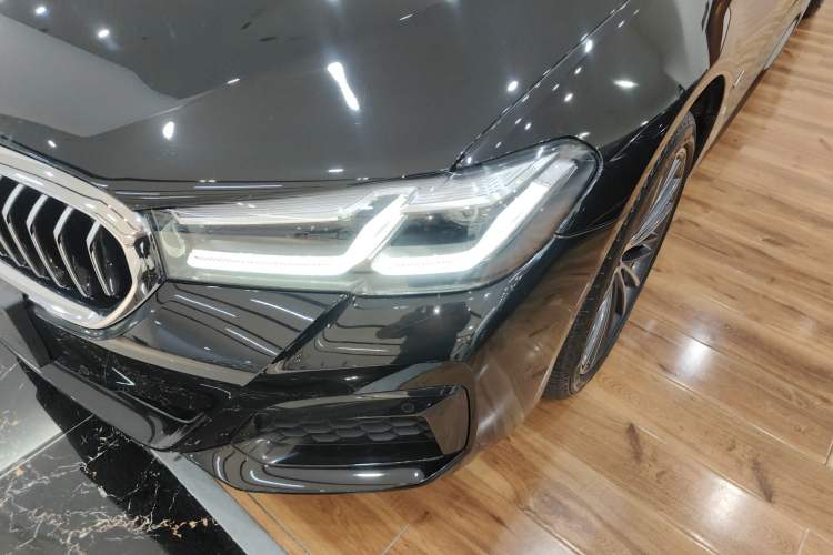 Used BMW 5 Series 2022 Restyled 530Li Leading Edition M Sport Package
