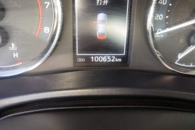 Used Toyota Levin 2018 185T CVT Luxury Edition China V Standard Odometer Close Up