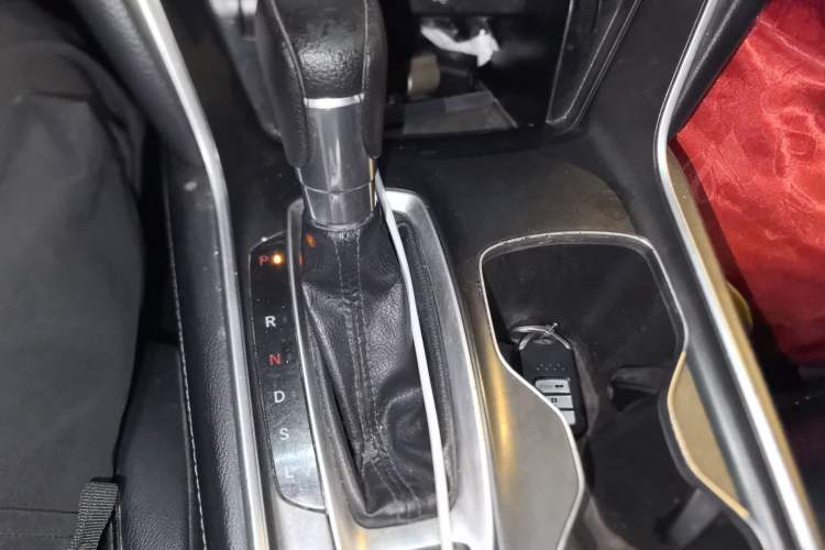 Used Honda Accord 2018 260TURBO Elite Edition China VI Gear Lever