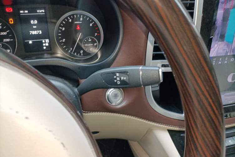 Used Mercedes-Benz Vito 2020 2.0T Business Version 7 Seats