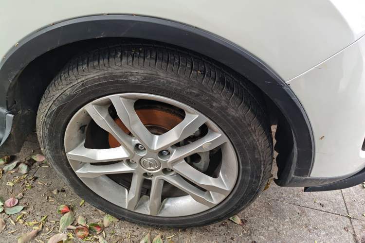 Used CHANGAN CS35 2014 1.6L Manual Luxury Model China IV Standard Right Front Wheel Hub