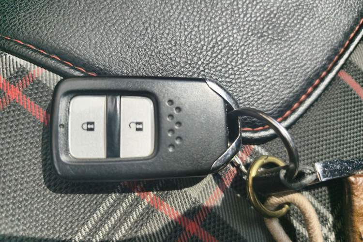 Used Honda Fit 2014 1.5L EXLI CVT Leading Model Vehicle Key