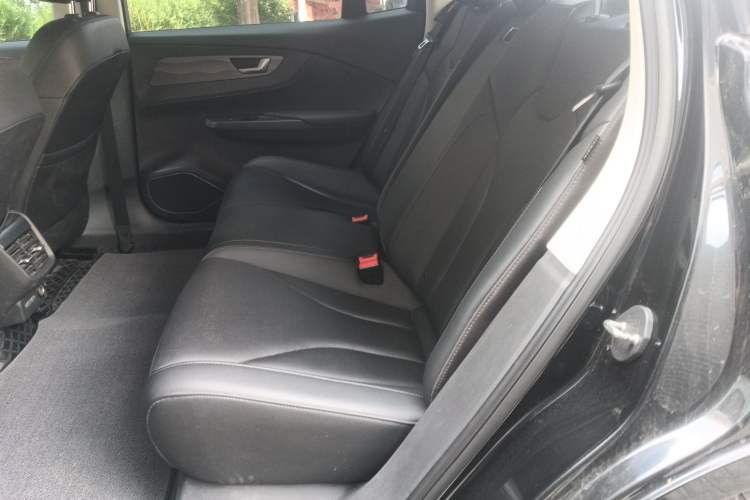 Used Hongqi E-QM5 2022 431 km Charge & Enjoy Edition Left Rear Seat