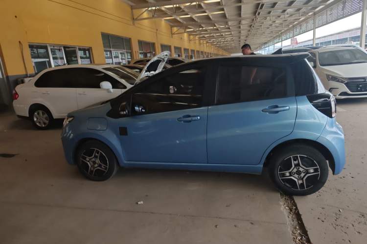 Used SOL E10X 2021 302 km Range Fashion Edition 31.4 kWh