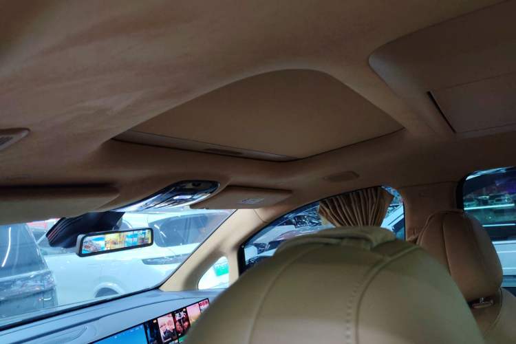 Used VOYAH Dream 2025 PHEV Four-Wheel-Drive Flagship Kunpeng Edition