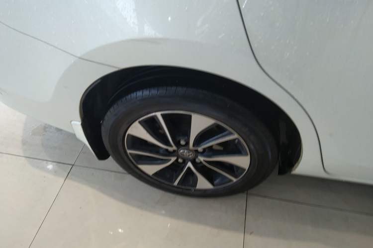 Used Toyota Levin 2017 Revised 185T CVT Leading Edition China V Standard Right Rear Wheel Hub